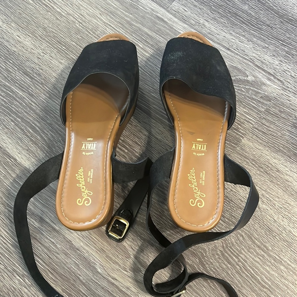 Seychelles wedge